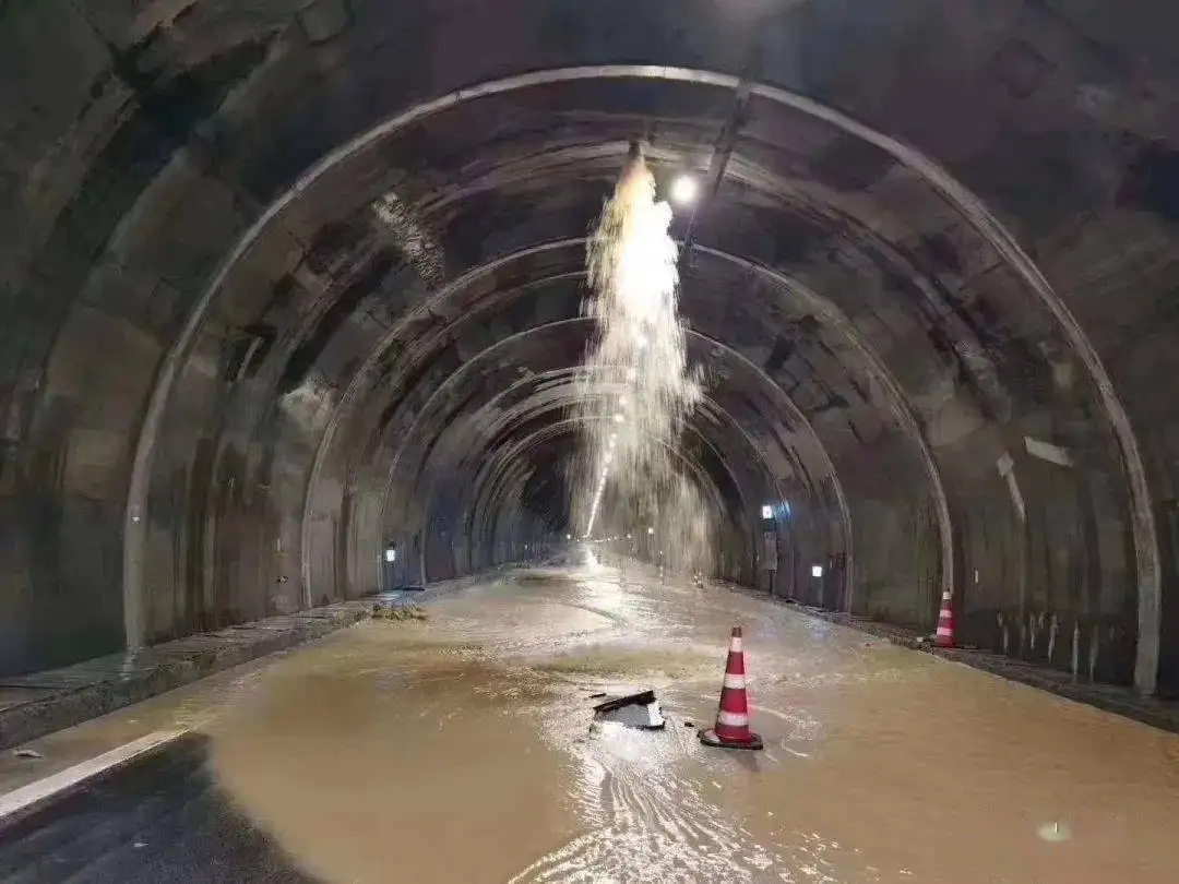 海城隧道渗水治理