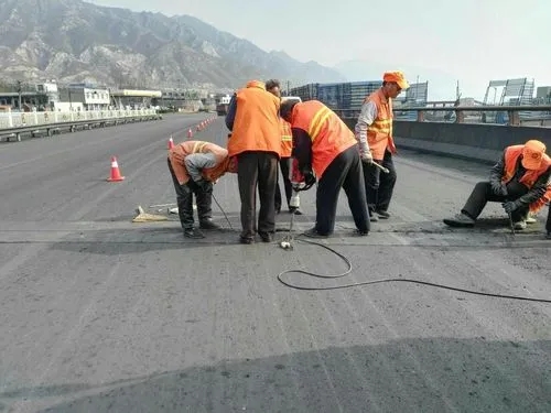 海城道路桥梁病害治理